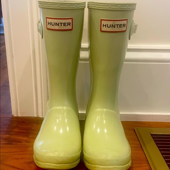 Hunter Mint Green Girls Rain Boots (US 1) - Picture 1 of 4